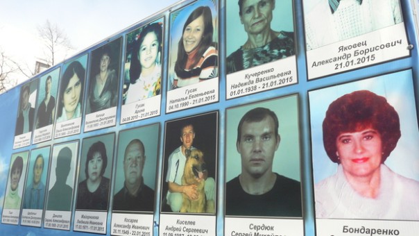 Траурный митинг в годовщину обстрела города Стаханов Траурный митинг в годовщину обстрела города Стаханов