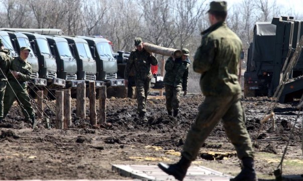 Россия ускоряет строительство железной дороги в обход Украины