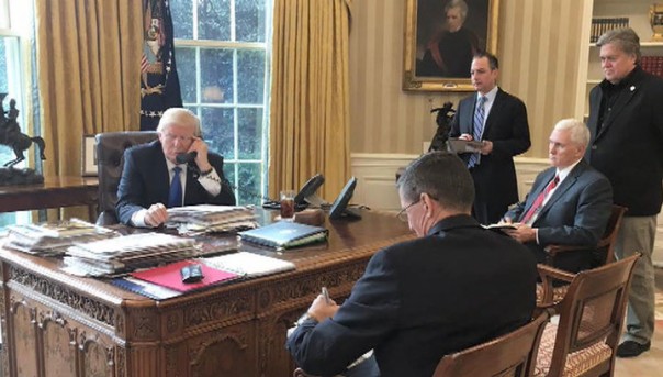 45 минут длился телефонный разговор Путина и Трампа | Представители Трампа подтвердили существование приказа о снятии санкций