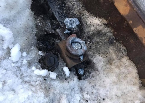 Повреждение путей на Донбассе – это теракт, который «благословил» Турчинов