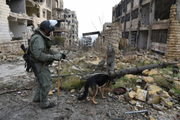 Российские саперы предотвратили мощный взрыв на складе в Алеппо