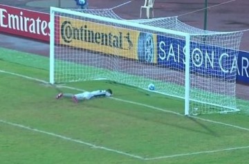 Турецкие футболисты сообразили на двоих самый курьезный автогол года