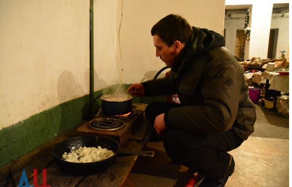 Сводка от МО ДНР 24 февраля 2017. Подразделения Киева за неделю свыше 9,3 тысяч раз открывали огонь по территории ДНР Сводка от МО ДНР 24 февраля 2017. Подразделения Киева за неделю свыше 9,3 тысяч раз открывали огонь по территории ДНР