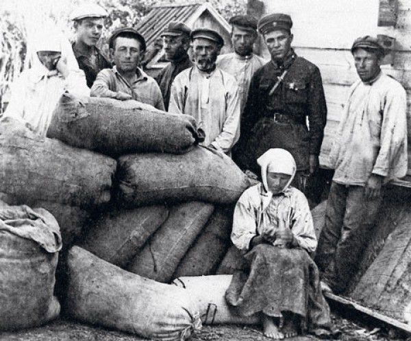 Что сделали коммунисты когда пришли к власти Что сделали коммунисты когда пришли к власти