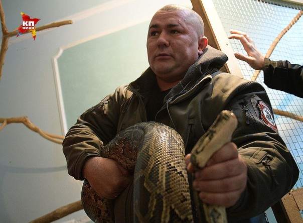 Самая горячая точка на Донбассе. Промзона Авдеевки Самая горячая точка на Донбассе. Промзона Авдеевки