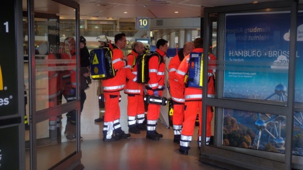 В аэропорту Гамбурга около 50 человек отравились неизвестным веществом В аэропорту Гамбурга около 50 человек отравились неизвестным веществом