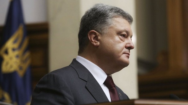 Порошенко и первые серьезные последствия от блокады Донбасса