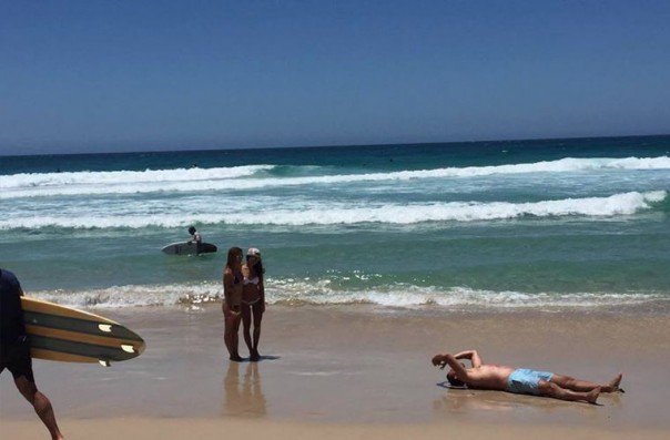 В Сети сделали подборку фото бойфрендов, фотографирующих подруг В Сети сделали подборку фото бойфрендов, фотографирующих подруг