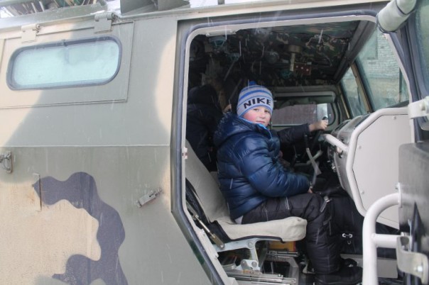 Военный праздник на Нарве или сдержанный ответ на провокации НАТО Военный праздник на Нарве или сдержанный ответ на провокации НАТО