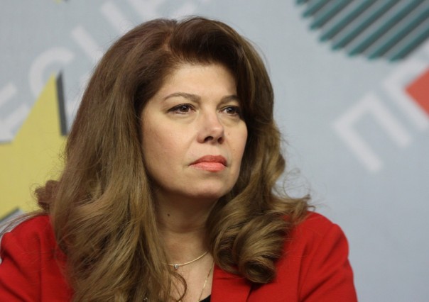 Вице-президент Болгарии Йотова выступила за отмену антироссийских санкций