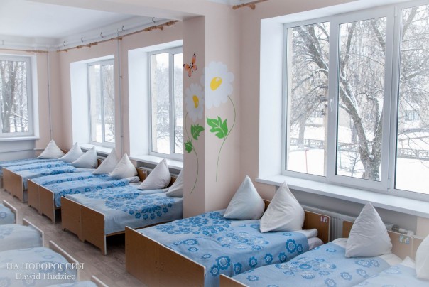 «Террористы ДНР» восстановили школы и детские сады в Дебальцево «Террористы ДНР» восстановили школы и детские сады в Дебальцево