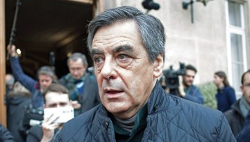 Сын и дочь Фийона семь часов давали показания следователям