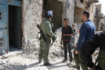 Российские взрывотехники разминировали жилой дом в Алеппо