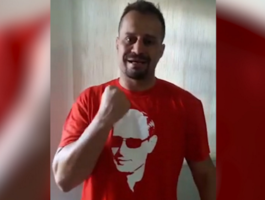 Бразилец "в майке Путина" забил таджикского бойца почти как Емельяненко (видео)