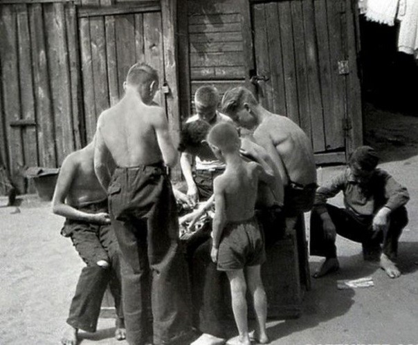 Наши дворовые затеи Наши дворовые затеи