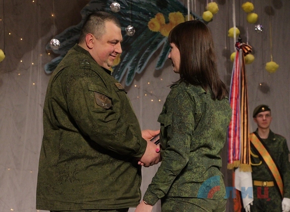 Поздравление женщин военнослужащих с "Международным Женским днем" от Главы ЛНР и командования НМ ЛНР Поздравление женщин военнослужащих с "Международным Женским днем" от Главы ЛНР и командования НМ ЛНР