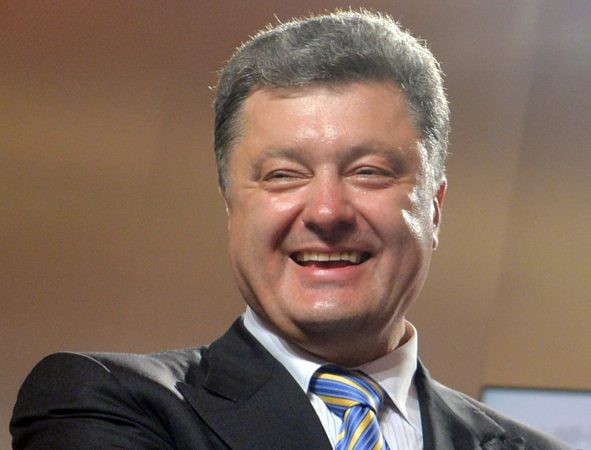 Типичная Украина: Семен Семенченко публично поздравил Порошенко с 8 марта
