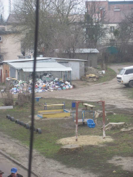 С уборкой мусора во Львове я поспешил С уборкой мусора во Львове я поспешил