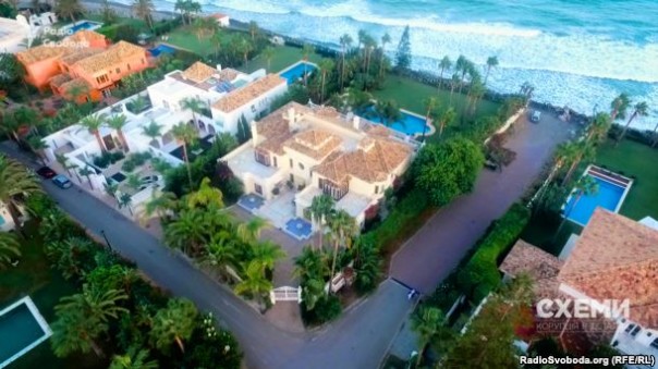 Когда клюнул жареный петух, или операция "Эвакуация". Когда клюнул жареный петух, или операция "Эвакуация".