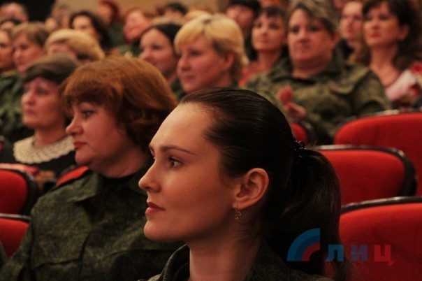 Поздравление женщин военнослужащих с "Международным Женским днем" от Главы ЛНР и командования НМ ЛНР Поздравление женщин военнослужащих с "Международным Женским днем" от Главы ЛНР и командования НМ ЛНР