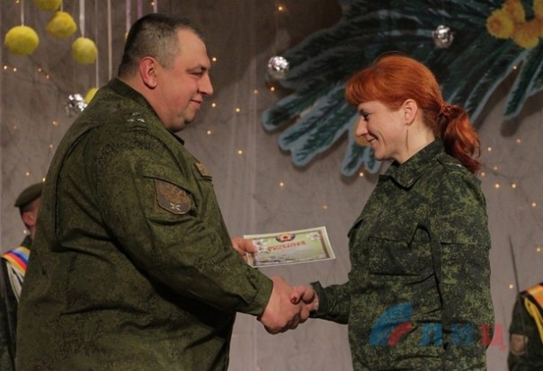 Поздравление женщин военнослужащих с "Международным Женским днем" от Главы ЛНР и командования НМ ЛНР Поздравление женщин военнослужащих с "Международным Женским днем" от Главы ЛНР и командования НМ ЛНР