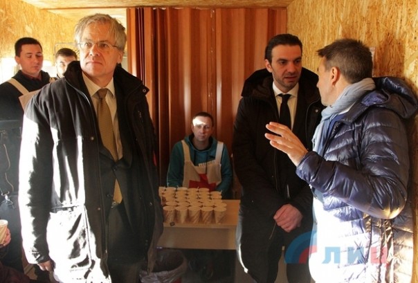 Сводка от НМ ЛНР 9 марта 2017. Президент Международного Комитета Красного Креста Петер Маурер посетил пункт пропуска ЛНР у Станицы Луганской