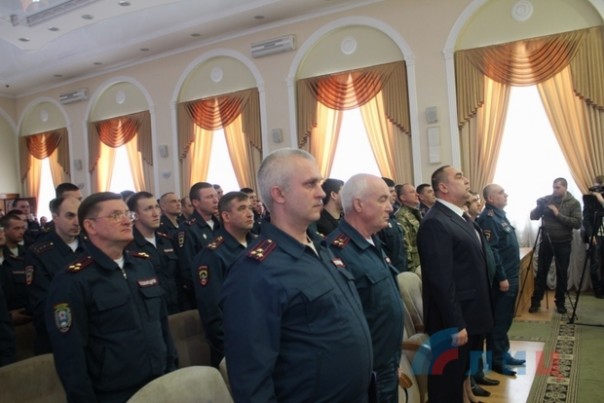 Сводка от НМ ЛНР 9 марта 2017. Президент Международного Комитета Красного Креста Петер Маурер посетил пункт пропуска ЛНР у Станицы Луганской