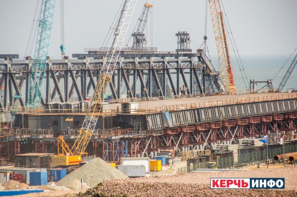 Сети появились свежие фотографии строительства Керченского моста Сети появились свежие фотографии строительства Керченского моста