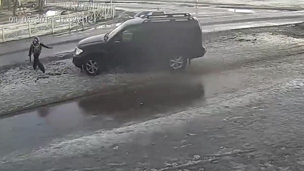 Водитель, давивший ребенка машиной, взят под арест