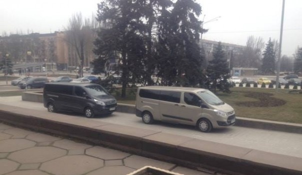 В Запорожскую ОГА пришли с обыском вооруженные люди в балаклавах