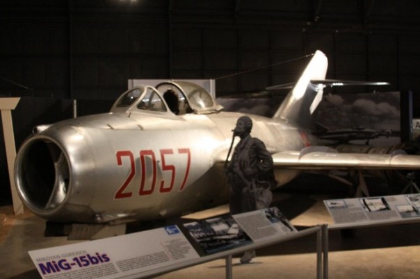 Русский летчик - ас Ли Си Цын!