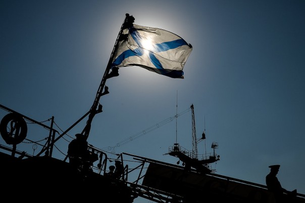 Крым и флот: третья годовщина взаимного спасения. Ростислав Ищенко Крым и флот: третья годовщина взаимного спасения. Ростислав Ищенко