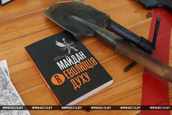 Неонацисты, терроризировавшие Донбасс, берутся за Белоруссию