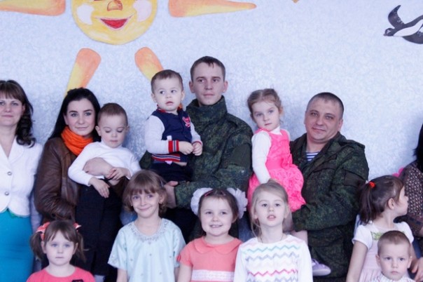 Сводка от НМ ЛНР 24 марта 2017. В ЛНР каратели впервые за два года обстреляли село Знаменка, да еще и фосфорными минами