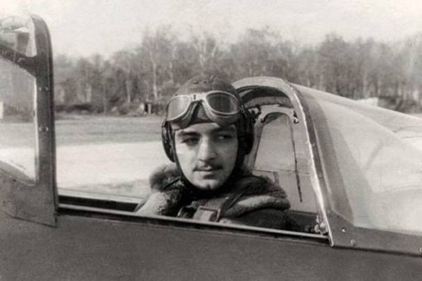 Лётчик-испытатель Степан Микоян скончался в возрасте 95 лет