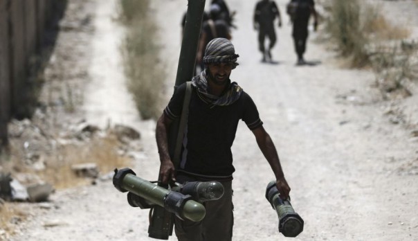 Косые бармалеи ИГ безуспешно поливают вертолет САА из СПГ-9