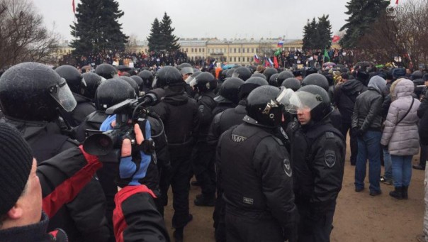 Акция Навального. О том, как школота и хипстеры загадили Пушкина