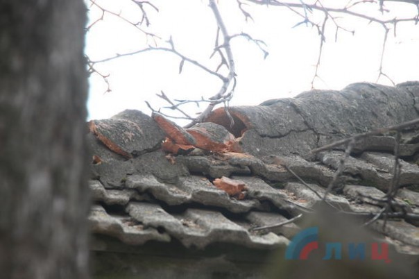 Сводка от НМ ЛНР 29 марта 2017. Укрофашисты обстреляли пригород Луганска. Пьяный боец ВСУ порезал ножом двух офицеров и скрылся