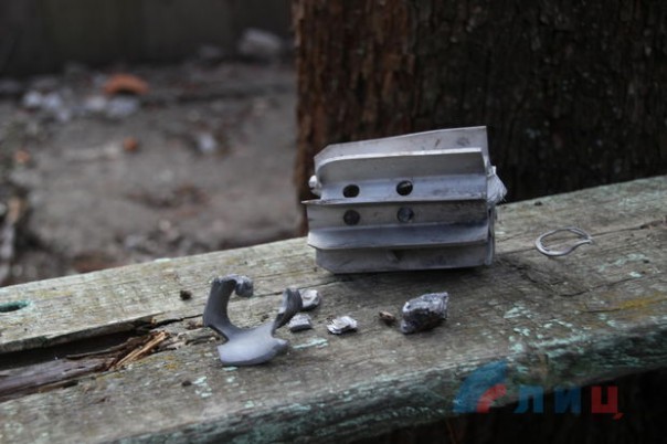 Сводка от НМ ЛНР 29 марта 2017. Укрофашисты обстреляли пригород Луганска. Пьяный боец ВСУ порезал ножом двух офицеров и скрылся