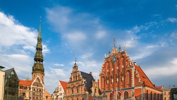 МВД Латвии предлагает повысить минимальный возраст занятия проституцией