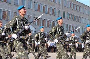 Десантники Николаева массово бегут из ВС Украины