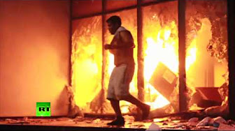 Огненные протесты: в Парагвае участники митинга подожгли здание конгресса