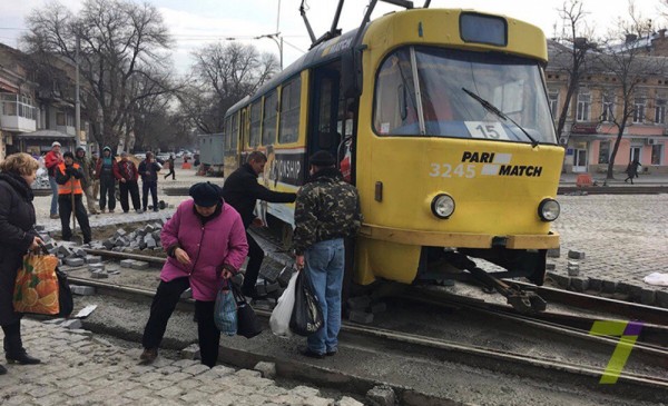 Стабильность! С чем в Харькове проблем нет, так то с поджогами автомобилей.