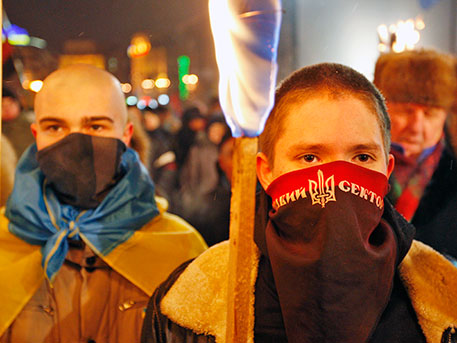 Фашизм расправил плечи: кто и как на Украине пытается пересмотреть историю