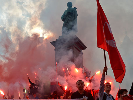 Фашизм расправил плечи: кто и как на Украине пытается пересмотреть историю