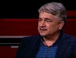 Ищенко: задача "цветной революции" - привести элиту, которая разрушит государство