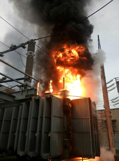 В Северодонецке произошел пожар на трансформаторной подстанции В Северодонецке произошел пожар на трансформаторной подстанции