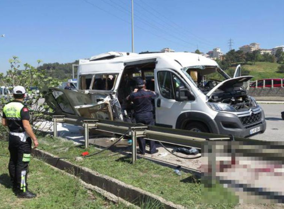 В Стамбуле в автобусе со студентами прогремел взрыв В Стамбуле в автобусе со студентами прогремел взрыв