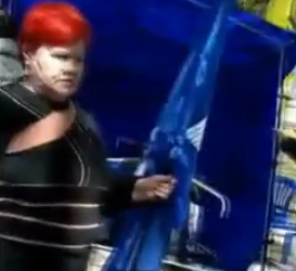 Пенсионеры из ОППО-блока в Мариуполе надавали поджопников свидомому патриоту