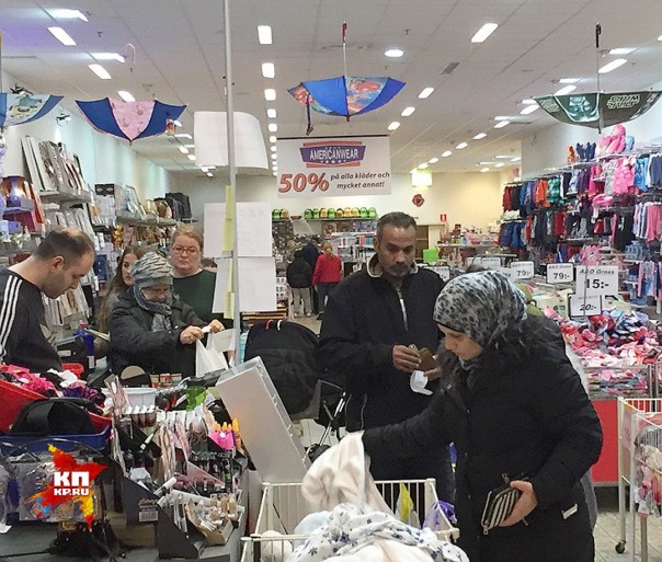 Изнасилованная Швеция больна стокгольмским синдромом